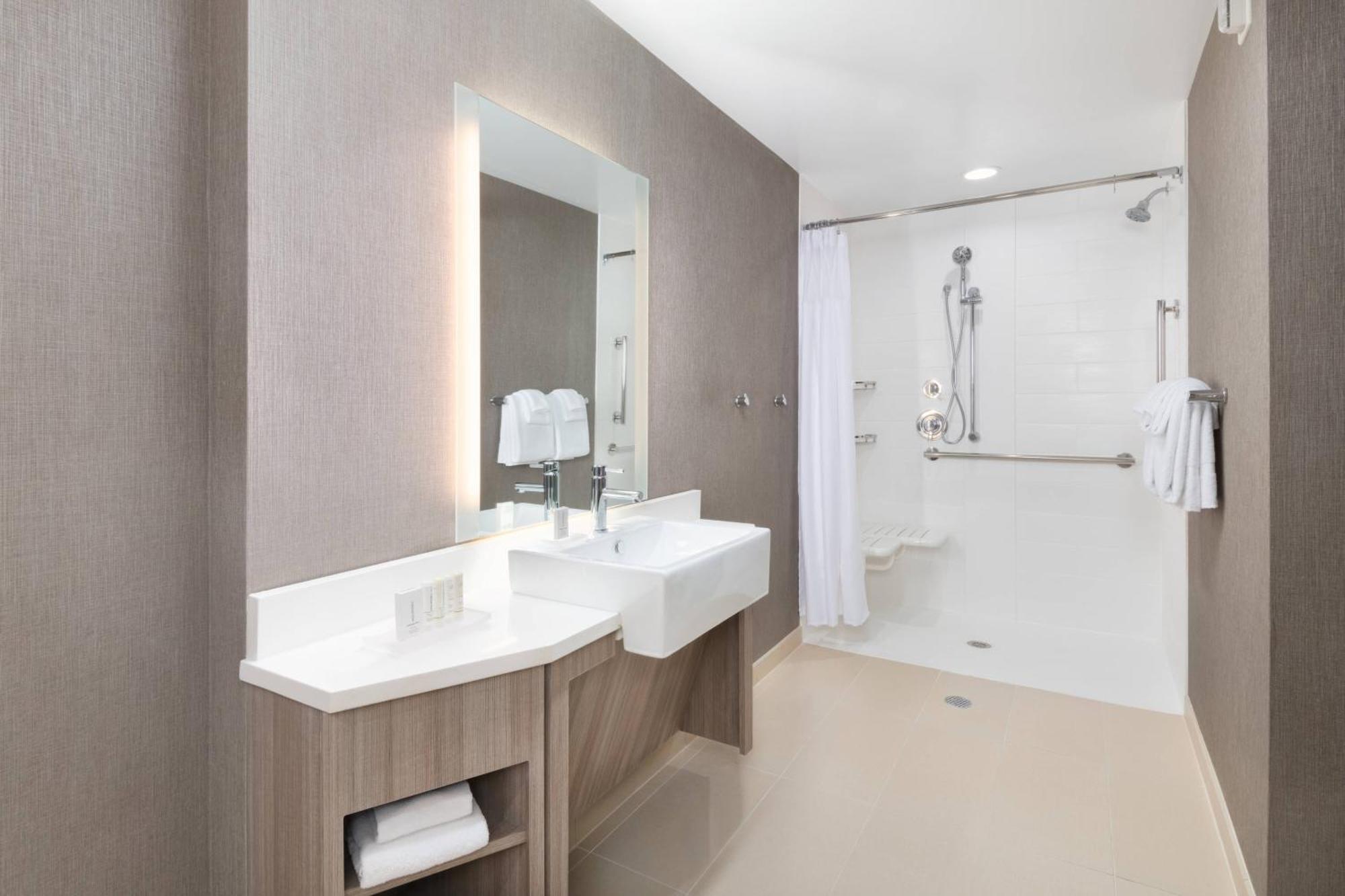 Springhill Suites By Marriott Tifton Bagian luar foto