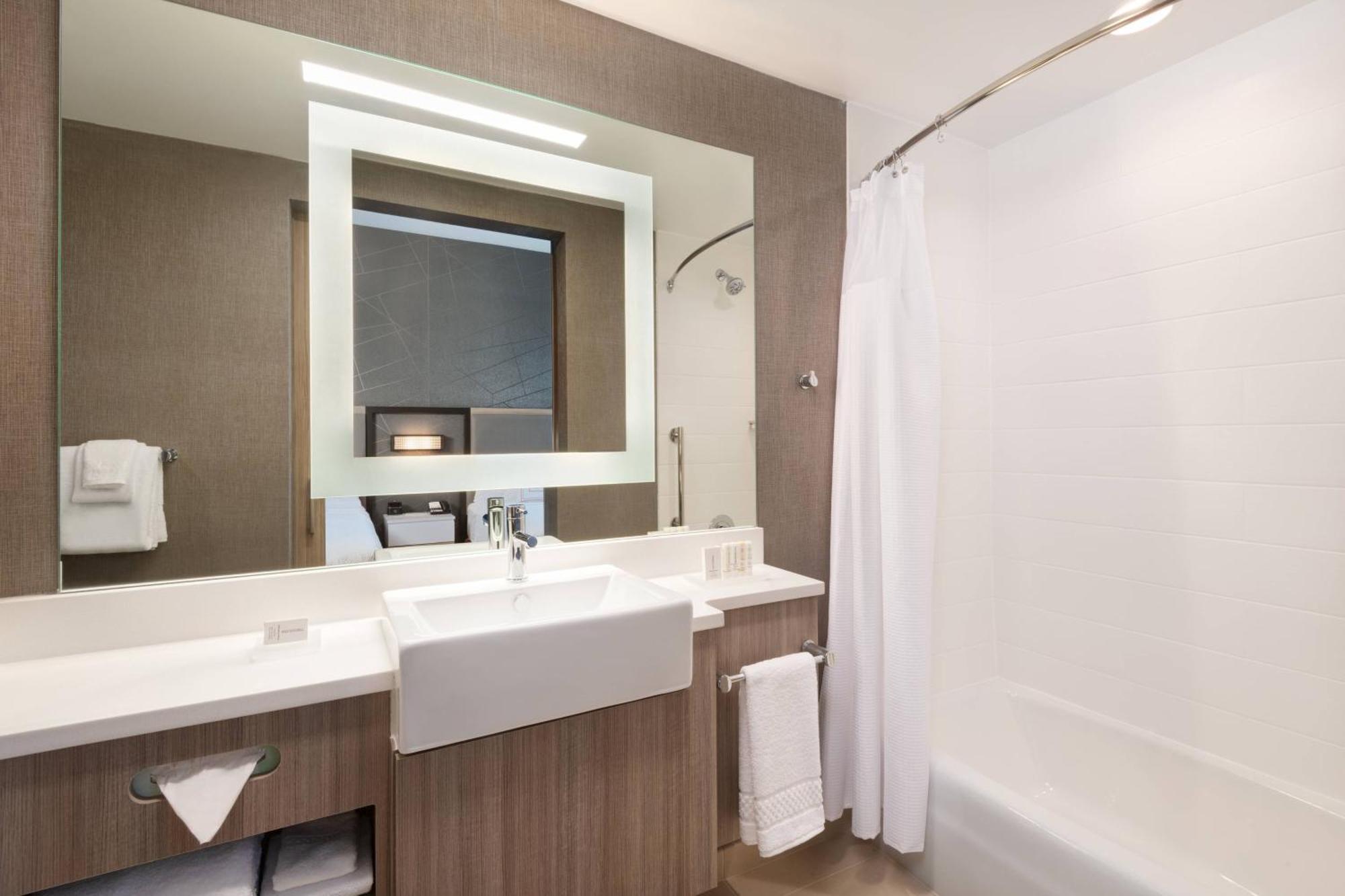 Springhill Suites By Marriott Tifton Bagian luar foto